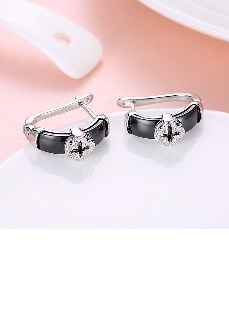 925 Sterling Silver Elegant Fashion Four-leafed Clover Cubic Zircon Black Ceramic Earrings