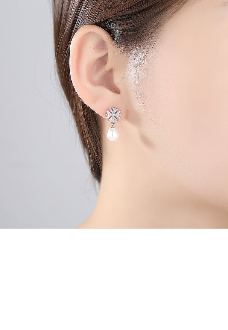 925 Sterling Silver Fashion and Elegant Snowflake White Freshwater Pearl Earrings with Cubic Zirconia - Luxurious Look