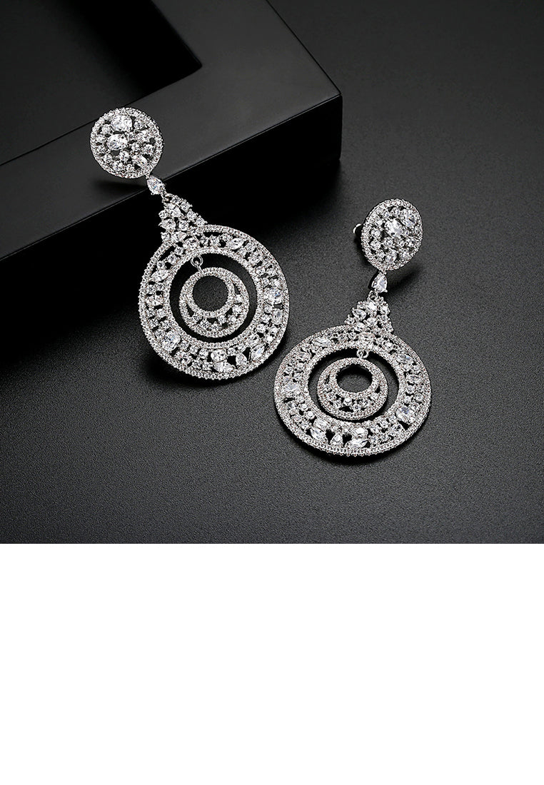 Simple Vintage Geometric Round Earrings with Cubic Zirconia - Luxurious Look