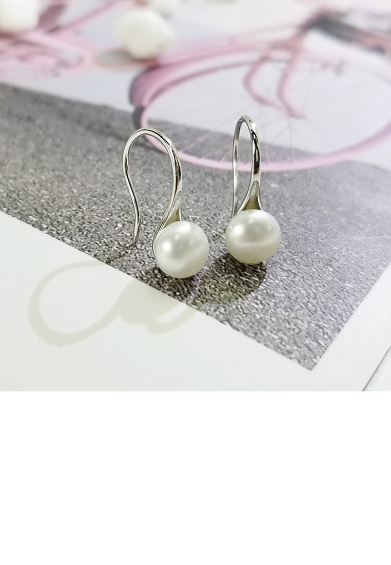 925 Sterling Silver Simple Fashion Freshwater Pearl Earrings - Luxurious Look