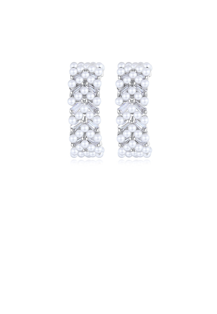 Fashion and Elegant Geometric Imitation Pearl Stud Earrings with Cubic Zirconia - Luxurious Look