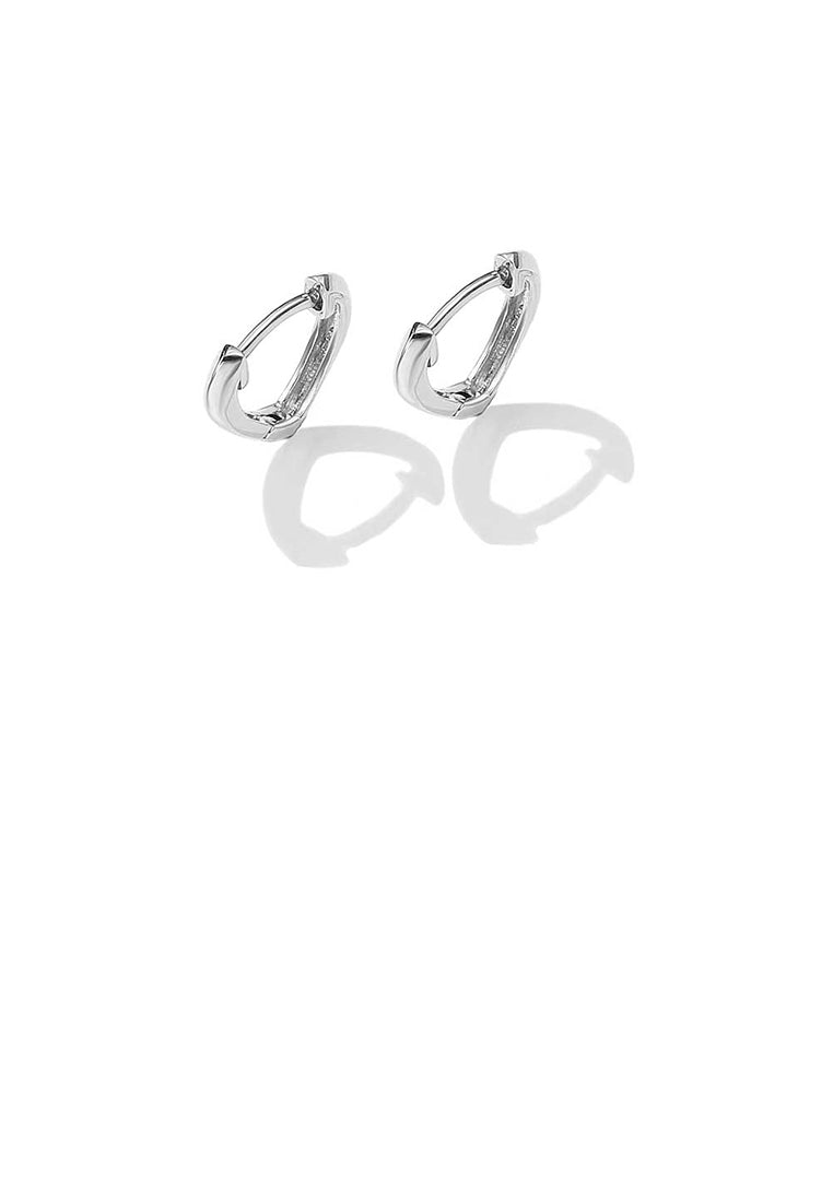 925 Sterling Silver Simple Classic Hollow Heart-shaped Stud Earrings