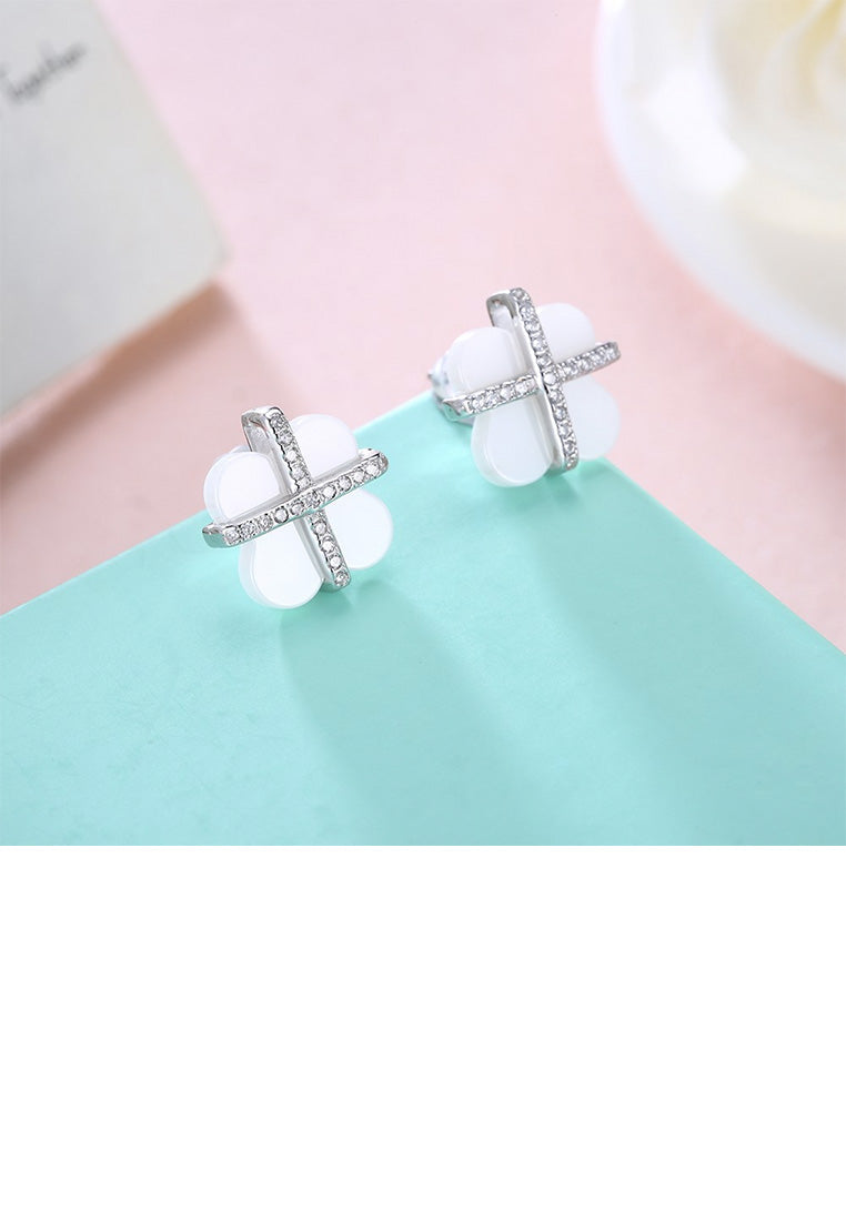 925 Sterling Silver Fashion Simple Four-leafed Clover Cubic Zircon White Ceramic Stud Earrings