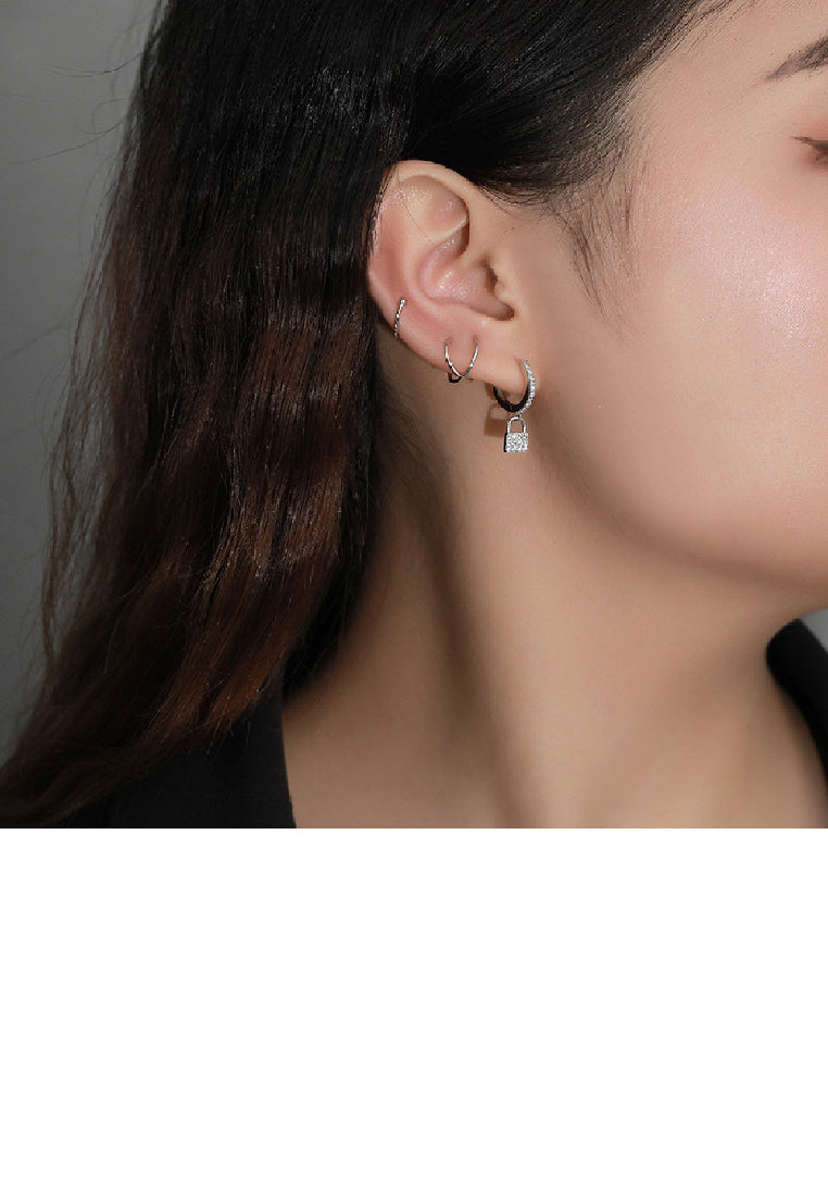925 Sterling Silver Fashion Simple Lock Earrings with Cubic Zirconia - Luxurious Look