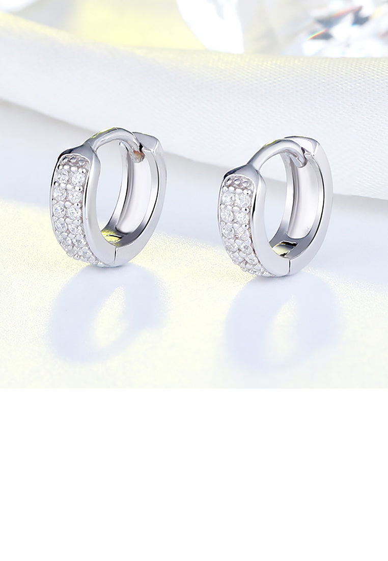925 Sterling Silver Fashion Elegant Geometric Circle Stud Earrings with Cubic Zirconia - Luxurious Look