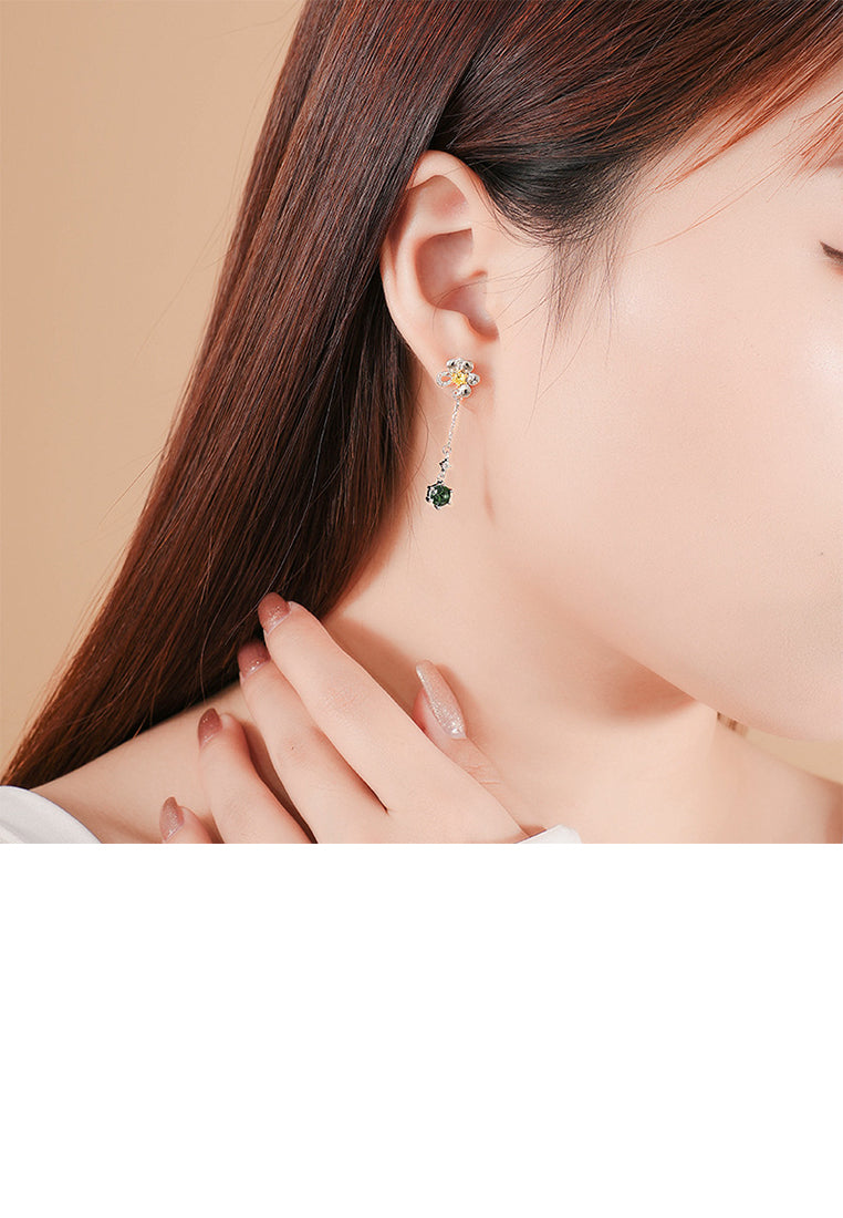 925 Sterling Silver Fashion Temperament Floral Asymmetric Tassel Earrings with Cubic Zirconia - Luxurious Look