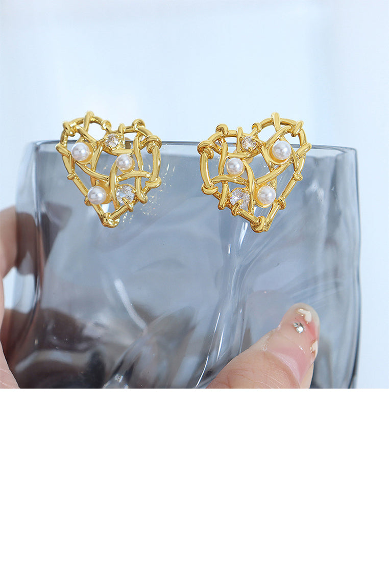 Simple Fashion Plated Gold Braided Heart Imitation Pearl Stud Earrings with Cubic Zirconia - Luxurious Look