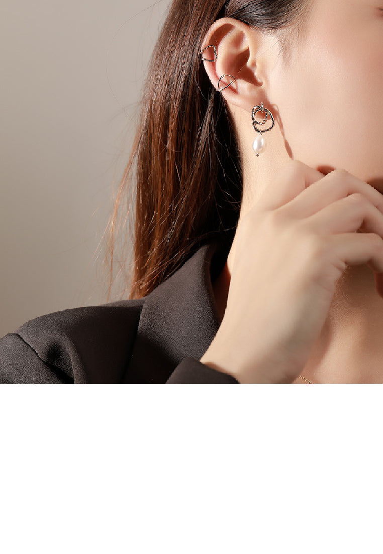 925 Sterling Silver Fashion Temperament Hollow Geometric Square Freshwater Pearl Earrings - Luxurious Look