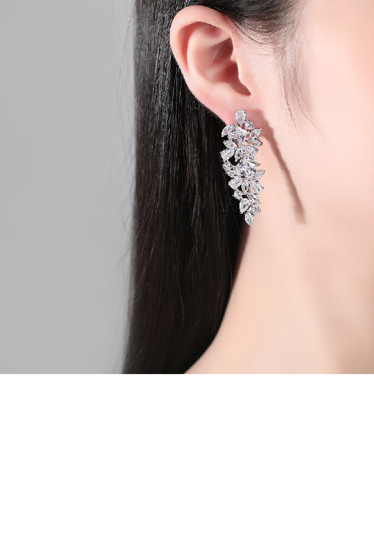 Brilliant Temperament Geometric Floral Tassel Earrings with Cubic Zirconia - Luxurious Look