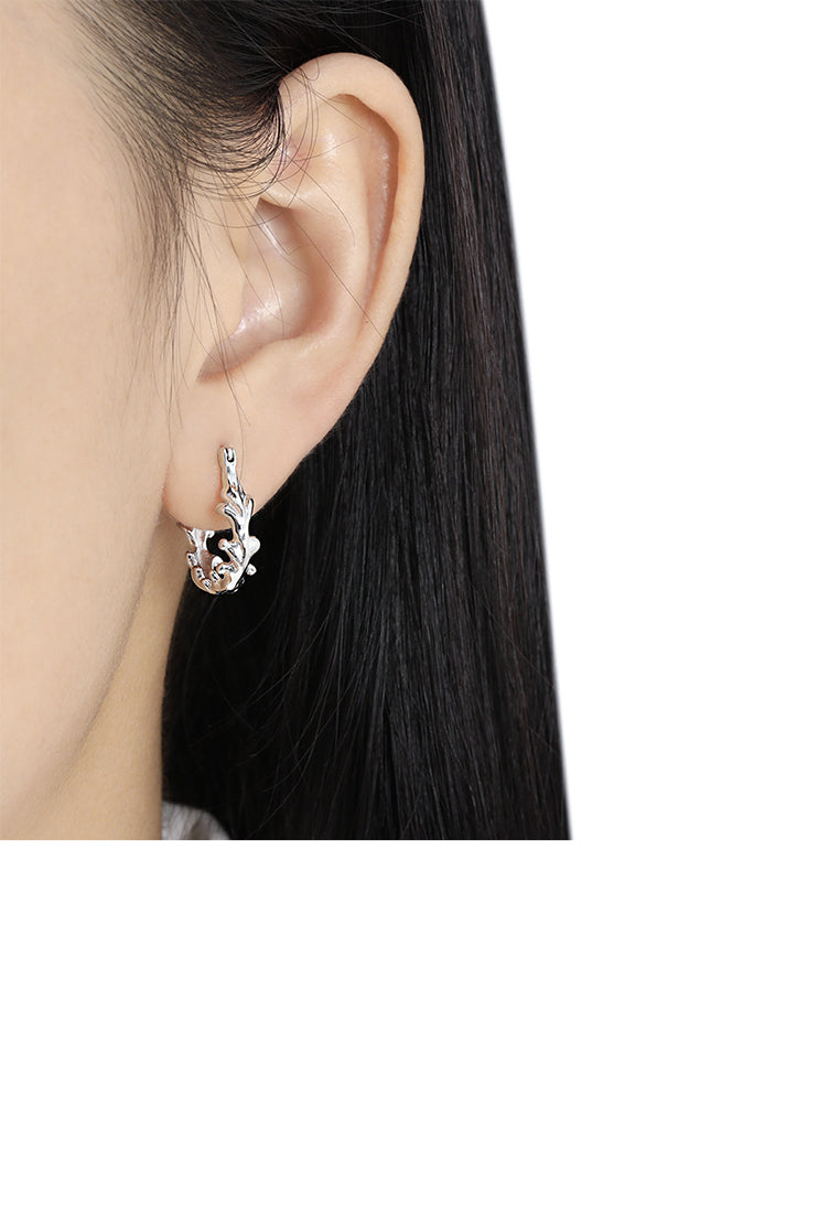 925 Sterling Silver Fashion Simple Irregular Leaf U-shaped Geometric Earrings