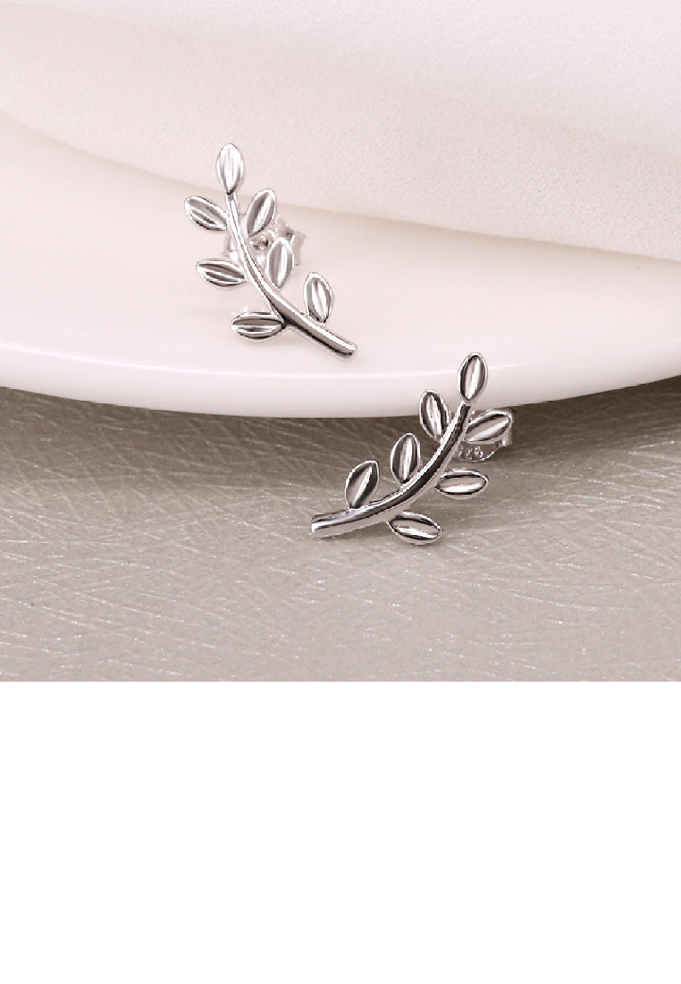 925 Sterling Silver Fashion Simple Leaf Stud Earrings