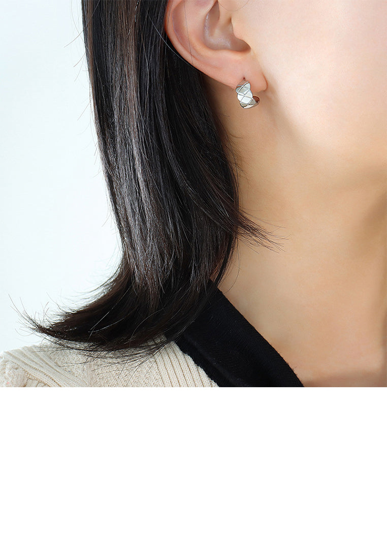 Simple and Personalized 316L Stainless Steel Rhombus Pattern C-shaped Geometric Small Stud Earrings