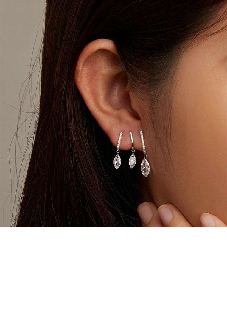 925 Sterling Silver Simple Personality Geometric U-Shaped Line Tassel Earrings with Cubic Zirconia - Luxurious Look