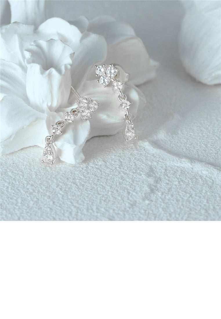 925 Sterling Silver Simple Fashion Water Drop Tassel Earrings with Cubic Zirconia - Luxurious Look