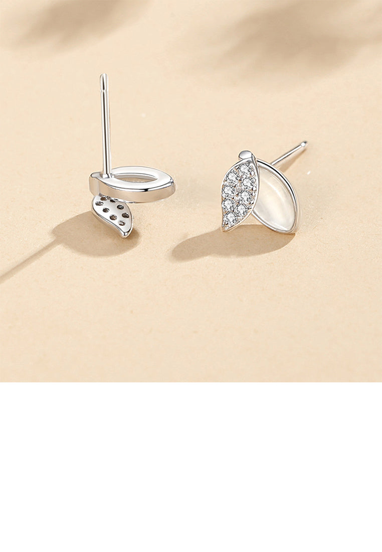 925 Sterling Silver Simple and Fashion Leaf Imitation Cats Eye Stud Earrings with Cubic Zirconia - Luxurious Look