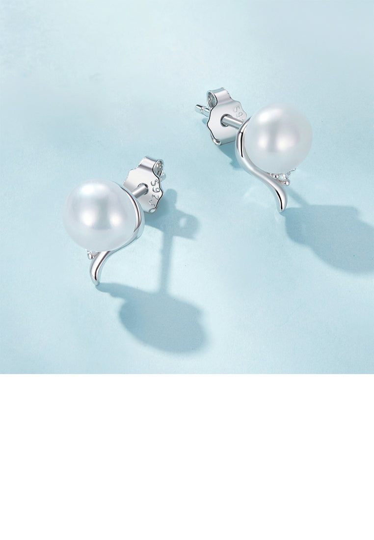 925 Sterling Silver Simple Elegant Geometric Imitation Pearl Stud Earrings with Cubic Zirconia - Luxurious Look