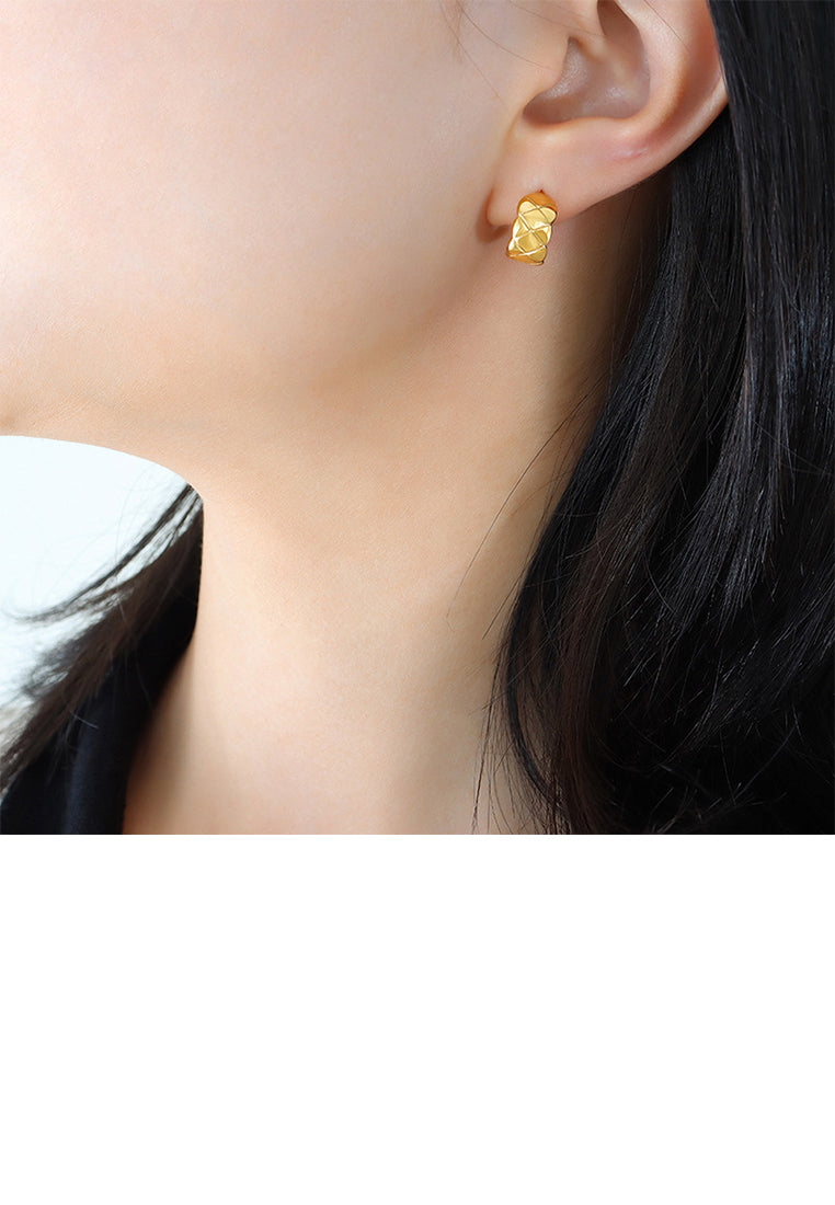 Simple and Personalized Plated Gold 316L Stainless Steel Rhombus Pattern C-shaped Geometric Small Stud Earrings