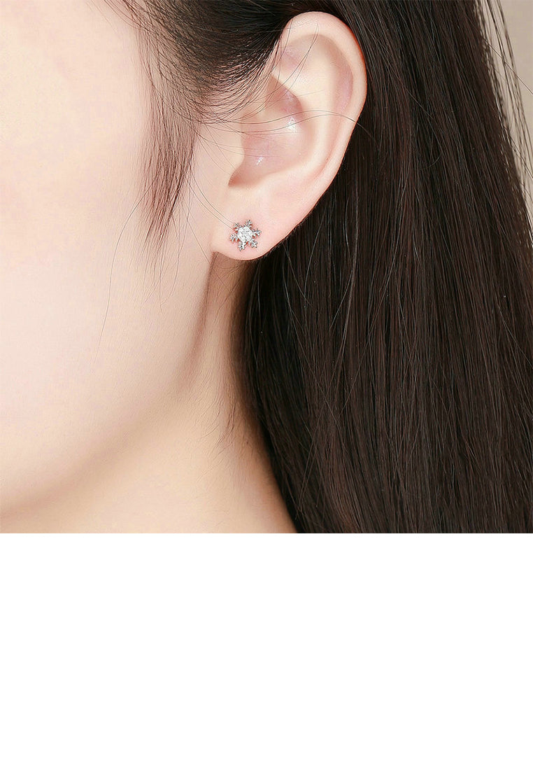 925 Silver Silver Simple Fashion Snowflake Stud Earrings with Cubic Zirconia - Luxurious Look