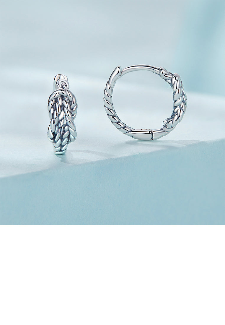 925 Sterling Silver Simple Fashion Twist Geometric Circle Earrings