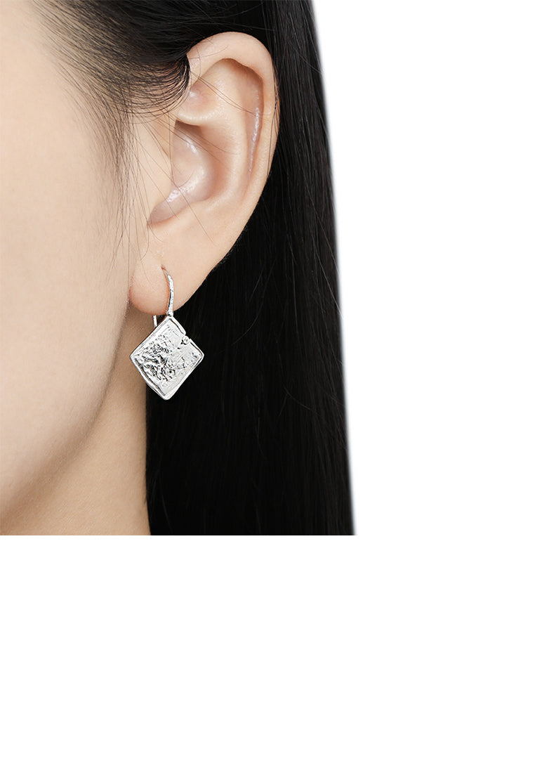 925 Sterling Silver Simple Fashion Pattern Geometric Rhombus Earrings with Cubic Zirconia - Luxurious Look