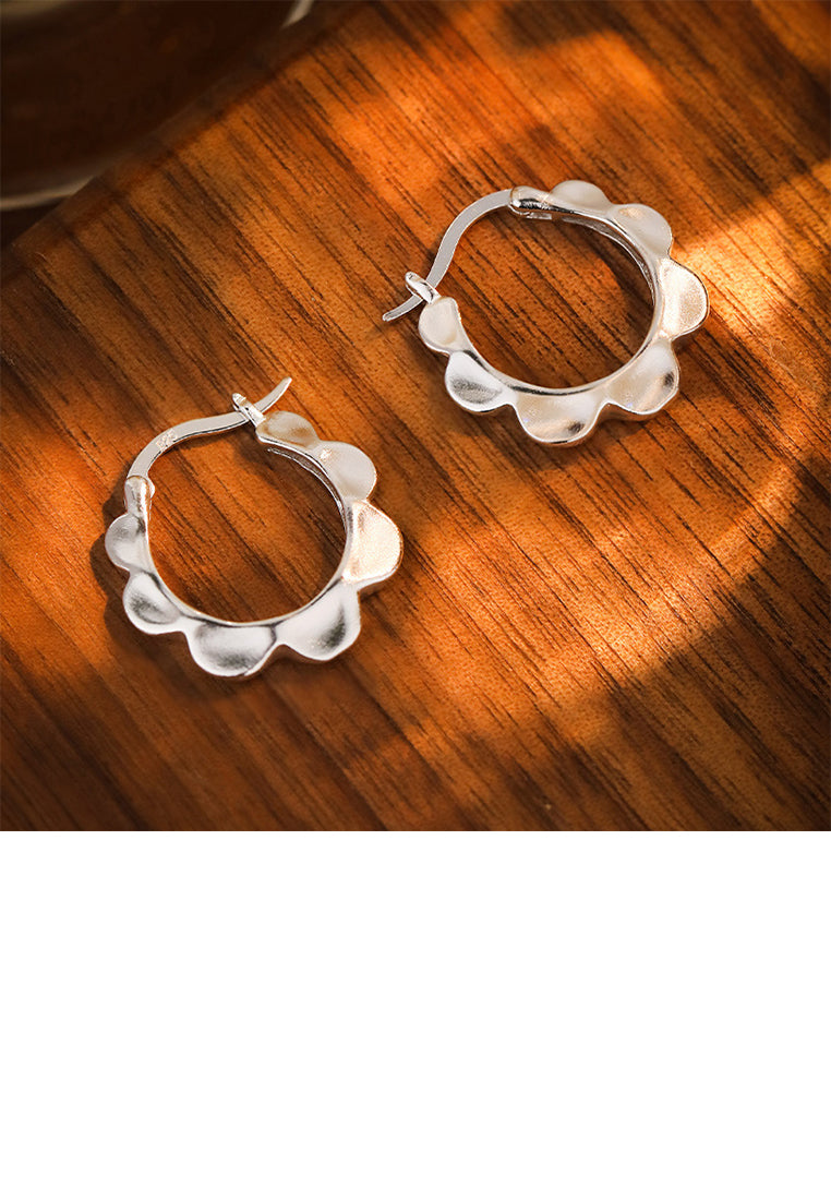 925 Sterling Silver Simple Temperament Hollow Sunflower Earrings