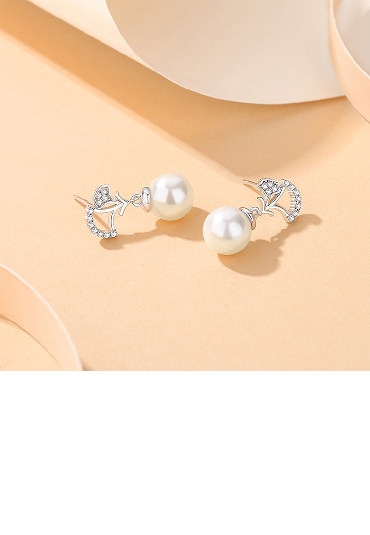 925 Sterling Silver Fashion Simple Ginkgo Leaf Imitation Pearl Earrings with Cubic Zirconia - Luxurious Look