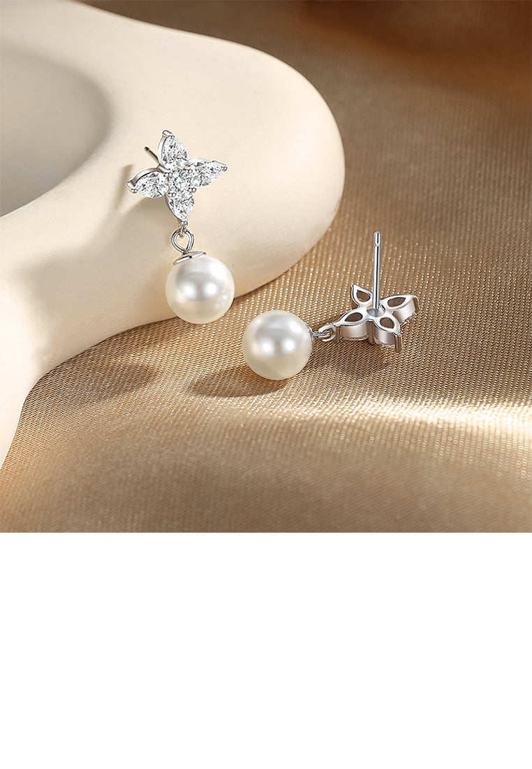 925 Sterling Silver Fashion Elegant Four-Leafed Clover Imitation Pearl Earrings with Cubic Zirconia - Luxurious Look