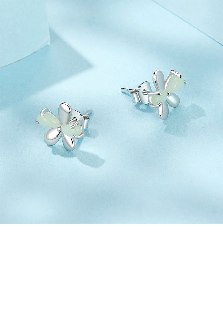 925 Sterling Silver Simple Fashion Flower Stud Earrings