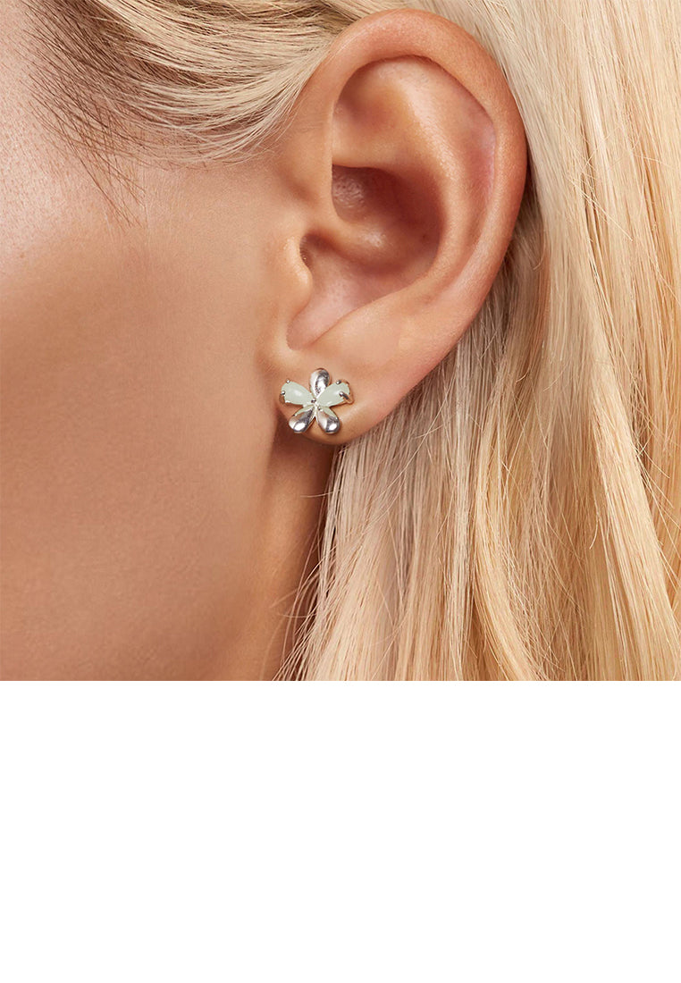 925 Sterling Silver Simple Fashion Flower Stud Earrings