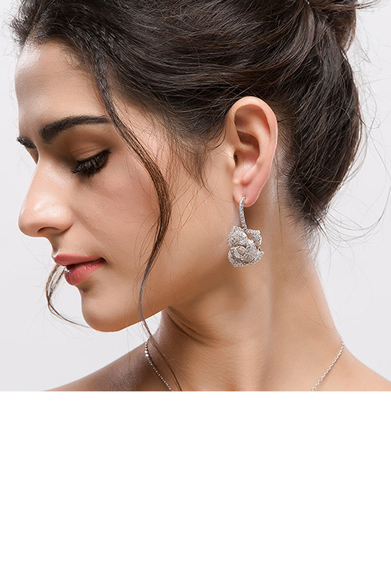 Fashion and Elegant Rose Earrings with Cubic Zirconia - Luxurious Look