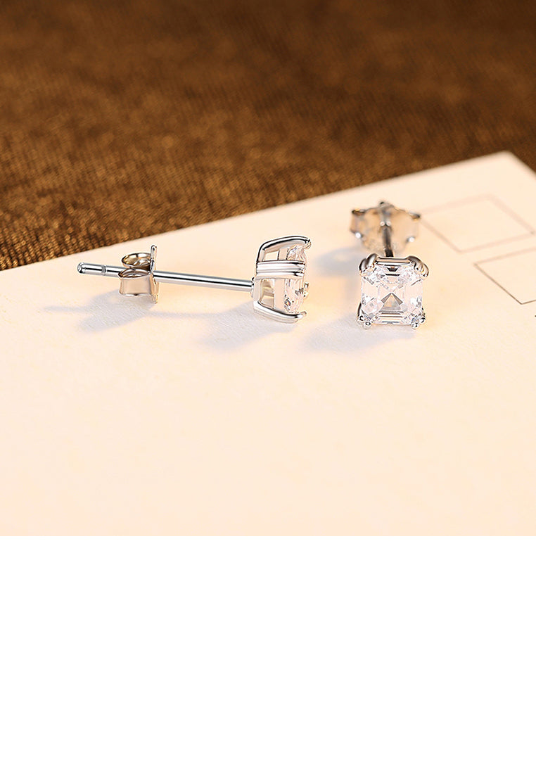 925 Sterling Silver Simple and Exquisite Geometric Square Cubic Zirconia Stud Earrings - Luxurious Look