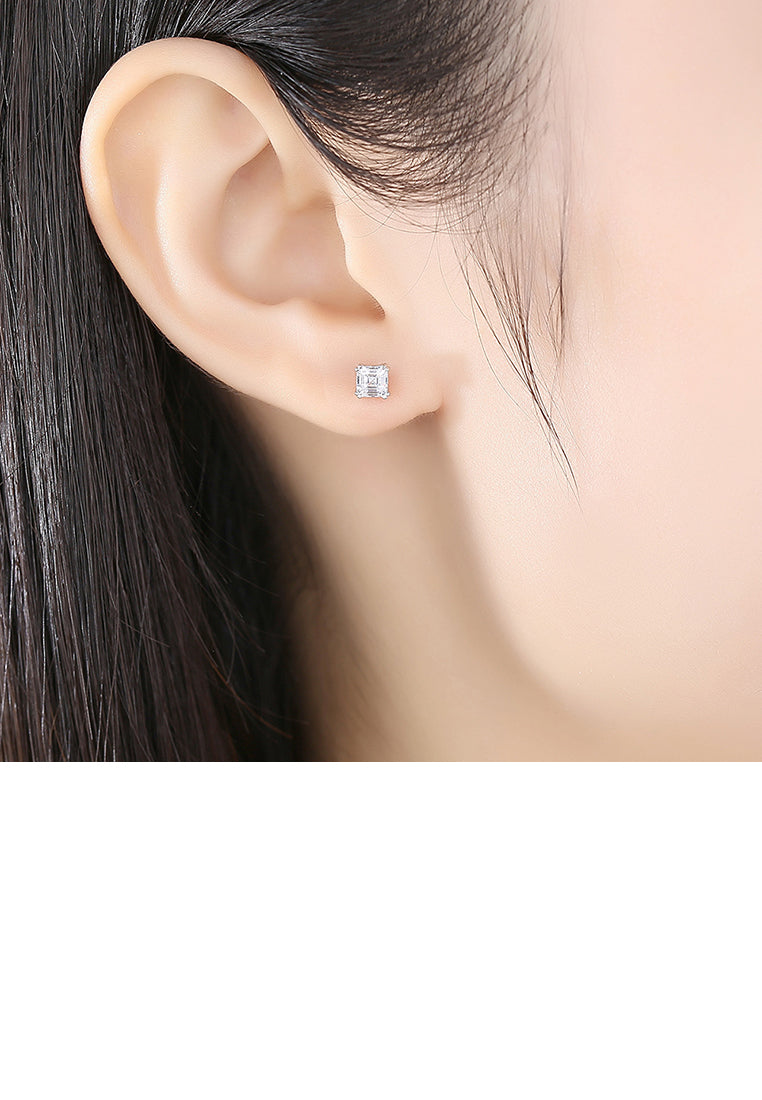 925 Sterling Silver Simple and Exquisite Geometric Square Cubic Zirconia Stud Earrings - Luxurious Look