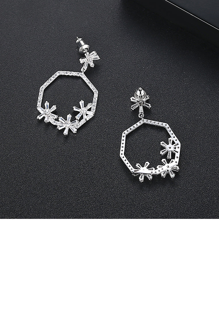 Fashion Simple Geometric Flower Earrings with Cubic Zirconia - Luxurious Look