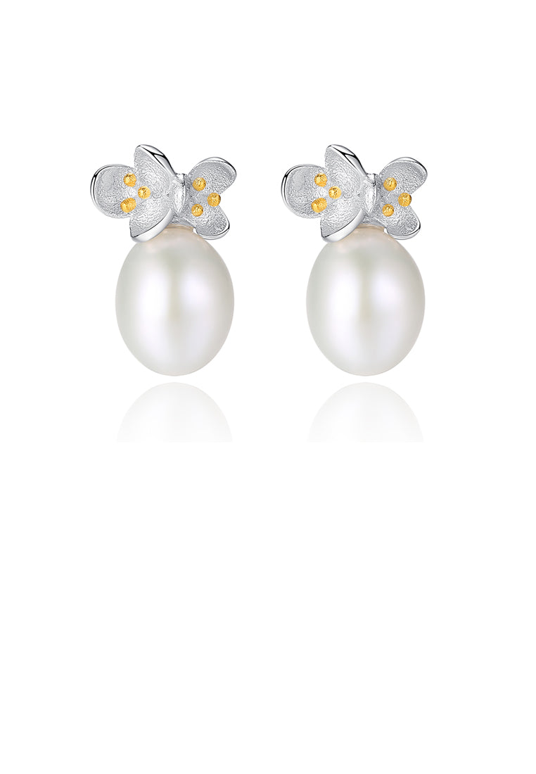 925 Sterling Silver Elegant Temperament Flower White Freshwater Pearl Stud Earrings - Luxurious Look