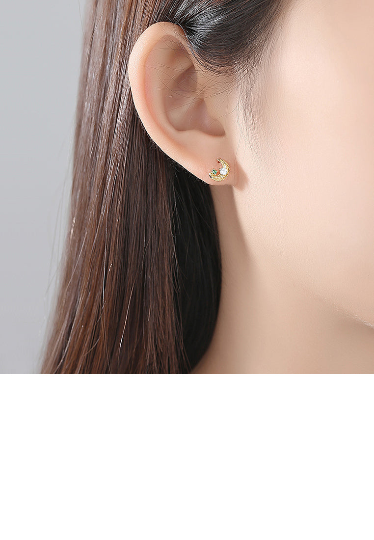925 Sterling Silver Plated Gold Simple Star Moon Asymmetric Stud Earrings with Cubic Zirconia - Luxurious Look