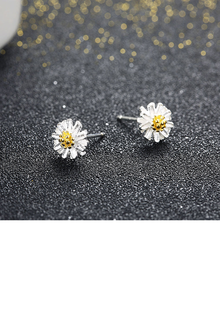 925 Sterling Silver Simple Little Daisy Stud Earrings