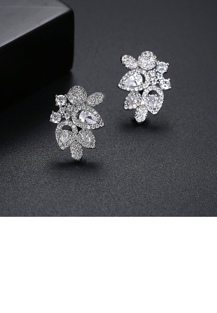 Elegant Bright Geometric Flower Earrings with Cubic Zirconia - Luxurious Look