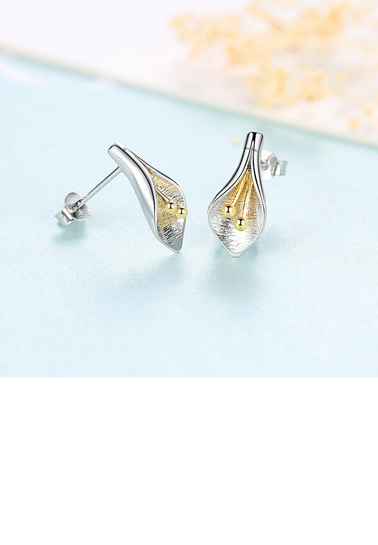 925 Sterling Silver Fashion and Elegant Floral Stud Earrings
