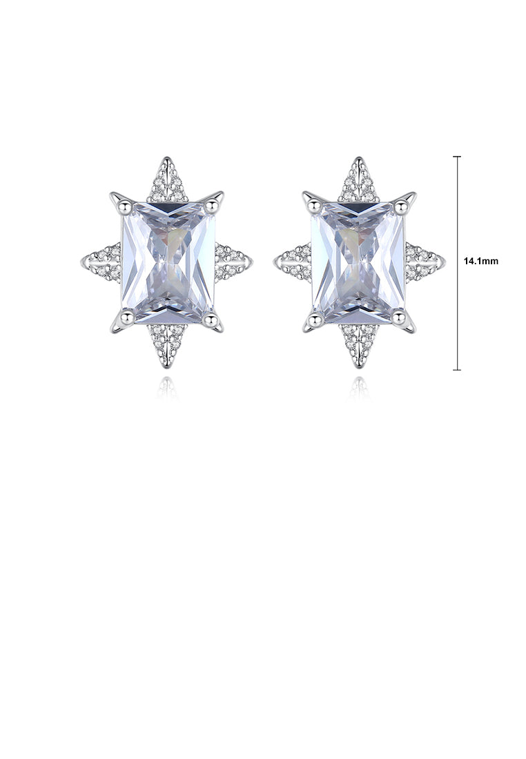 Fashion and Elegant Snowflake Stud Earrings with Cubic Zirconia - Luxurious Look