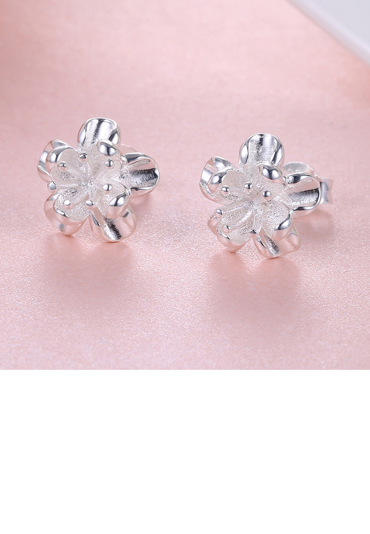 925 Sterling Silver Romantic Elegant Exquisite Daisies Flower Earrings and Ear Studs