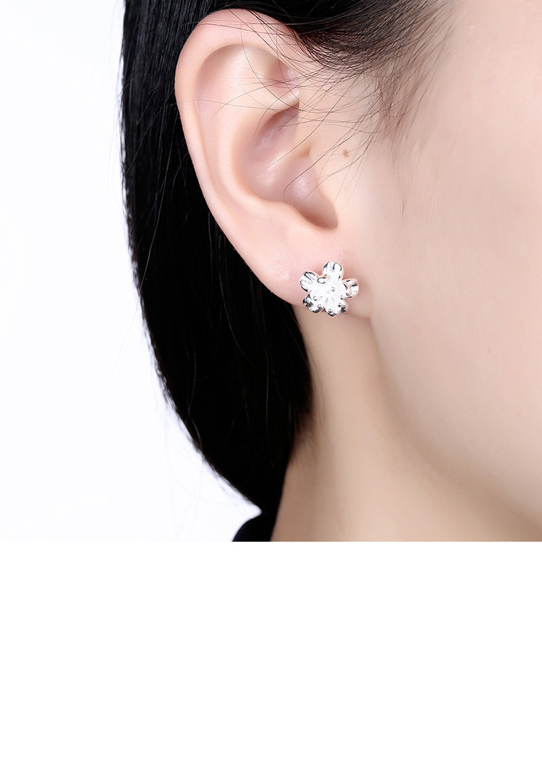 925 Sterling Silver Romantic Elegant Exquisite Daisies Flower Earrings and Ear Studs