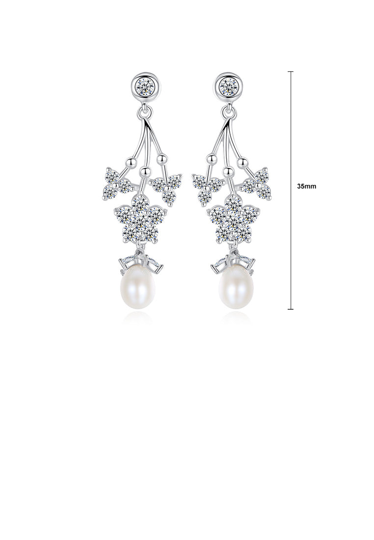 Fashion and Elegant Flower Imitation Pearl Earrings with Cubic Zirconia - Luxurious Look