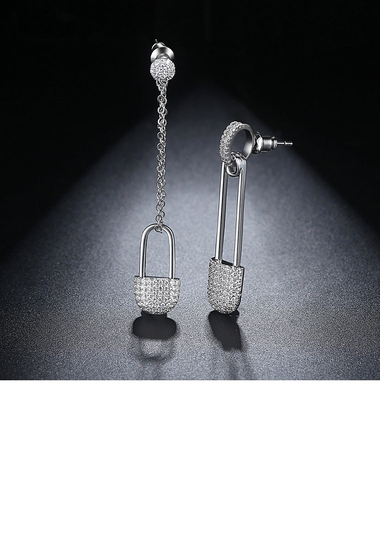 Simple Personality Lock Tassel Asymmetric Earrings with Cubic Zirconia - Luxurious Look