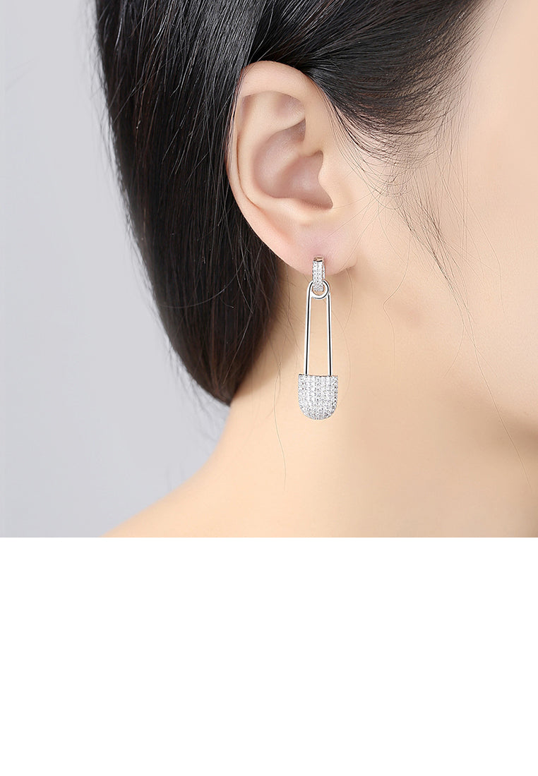 Simple Personality Lock Tassel Asymmetric Earrings with Cubic Zirconia - Luxurious Look