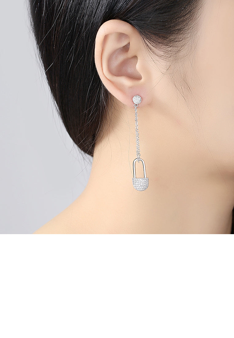 Simple Personality Lock Tassel Asymmetric Earrings with Cubic Zirconia - Luxurious Look