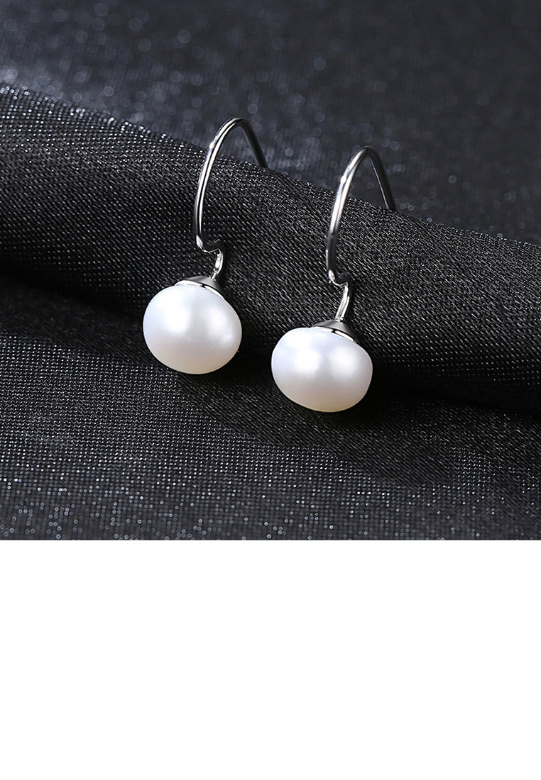 925 Sterling Silver Fashion Simple Round White Freshwater Pearl Earrings - Luxurious Look