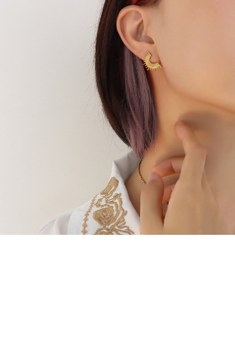 Fashion Creative Plated Gold 316L Stainless Steel C-Shape Geometric Stud Earrings