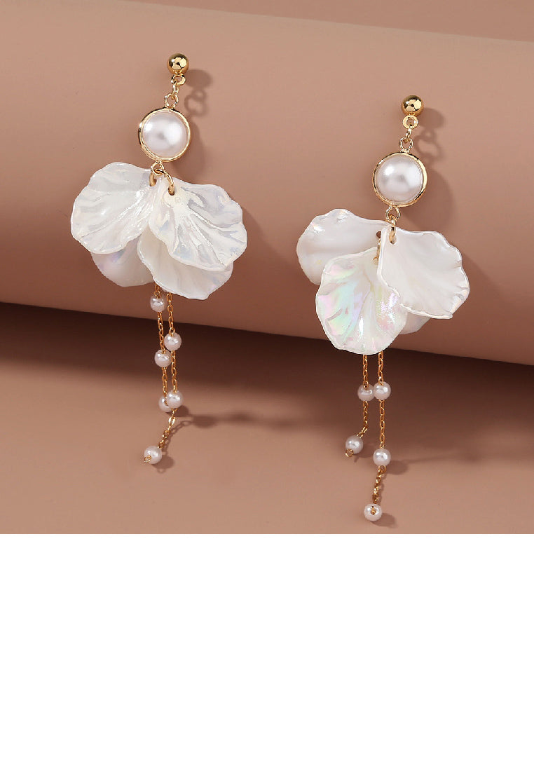 Fashion Simple Plated Gold Petal Geometric Round Tassel Earrings with Imitation Pearls