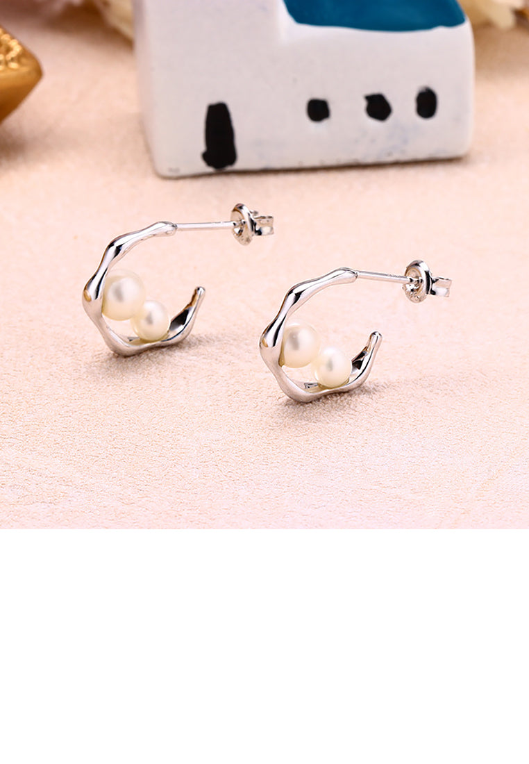 925 Sterling Silver Simple Temperament Geometric Freshwater Pearl Stud Earrings - Luxurious Look
