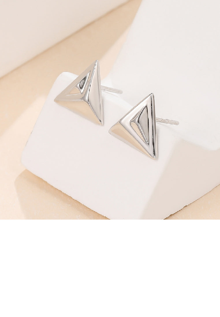 925 Sterling Silver Simple Fashion Triangle Geometric Stud Earrings